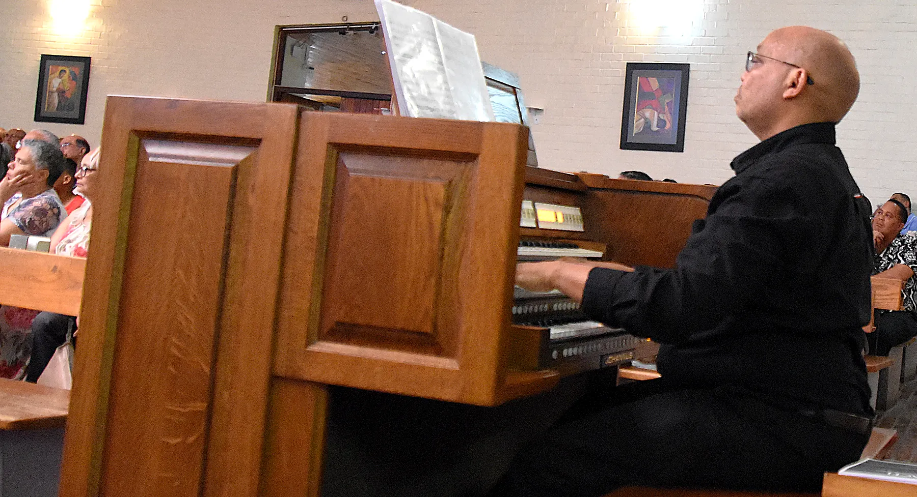 St. Luke’s Chorale 2024 concert photograph