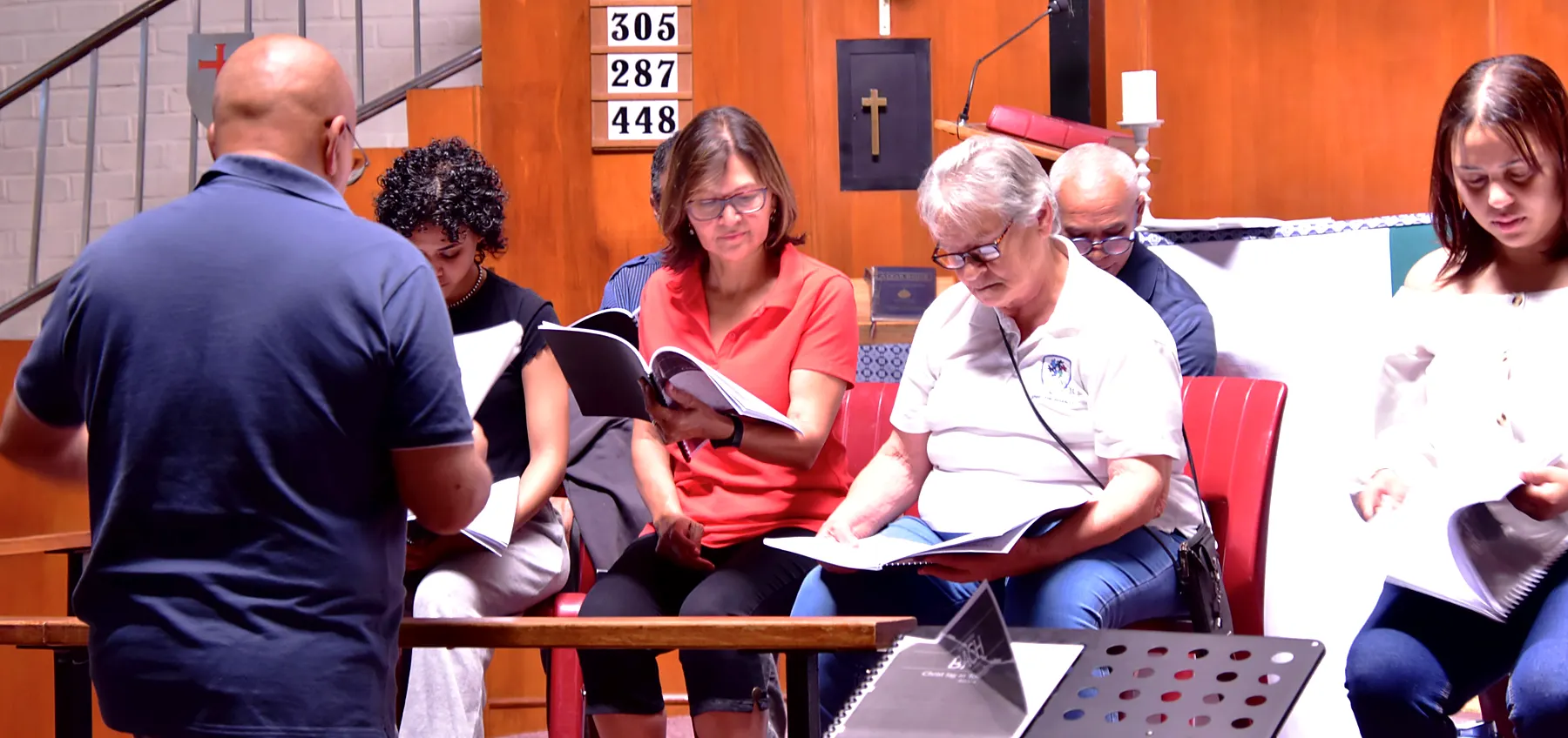 St. Luke’s Chorale 2024 concert preparation photograph