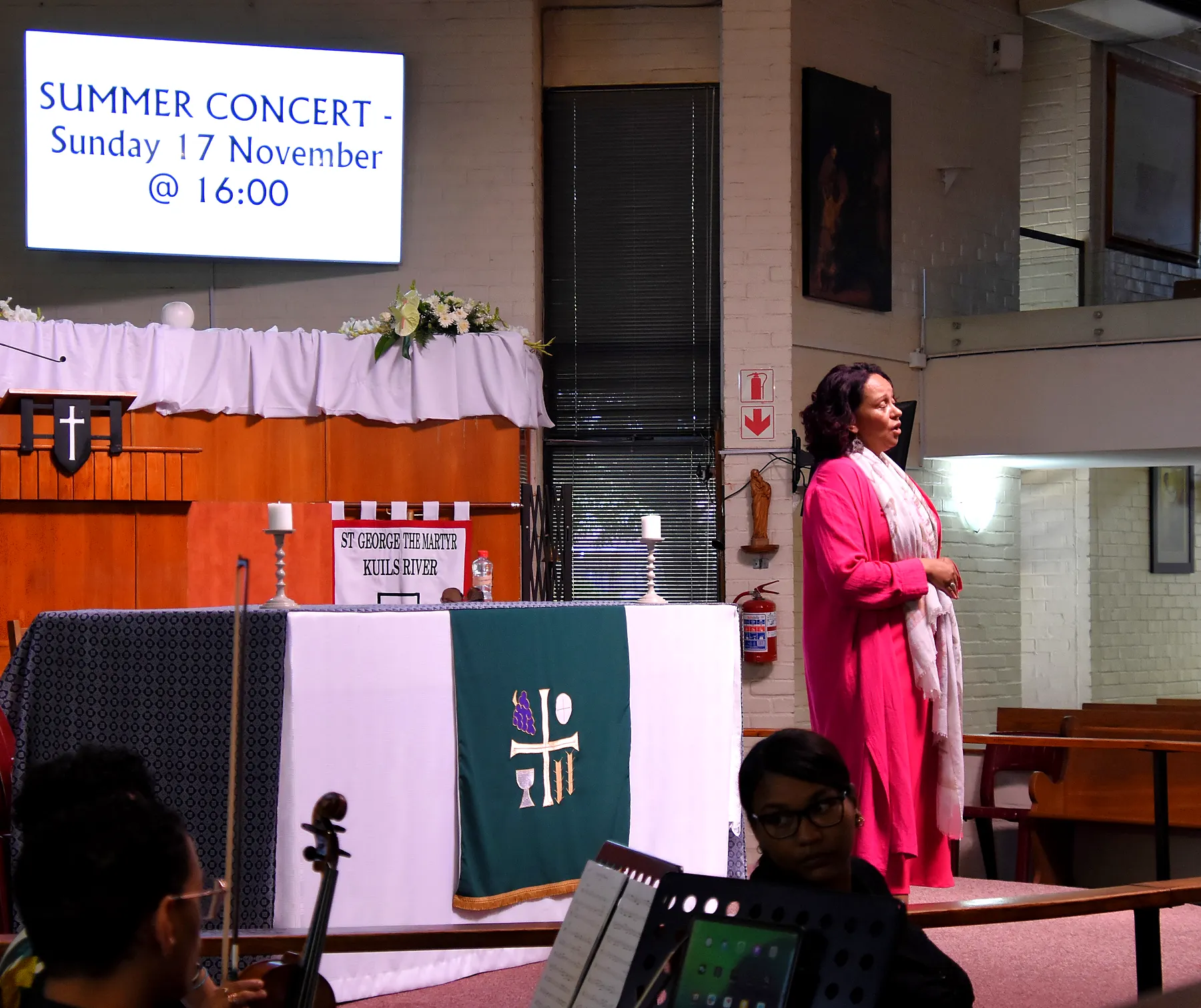 St. Luke’s Chorale 2024 concert preparation photograph